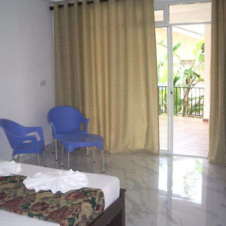 Hotel "Diana" Hikkaduwa Quarto foto